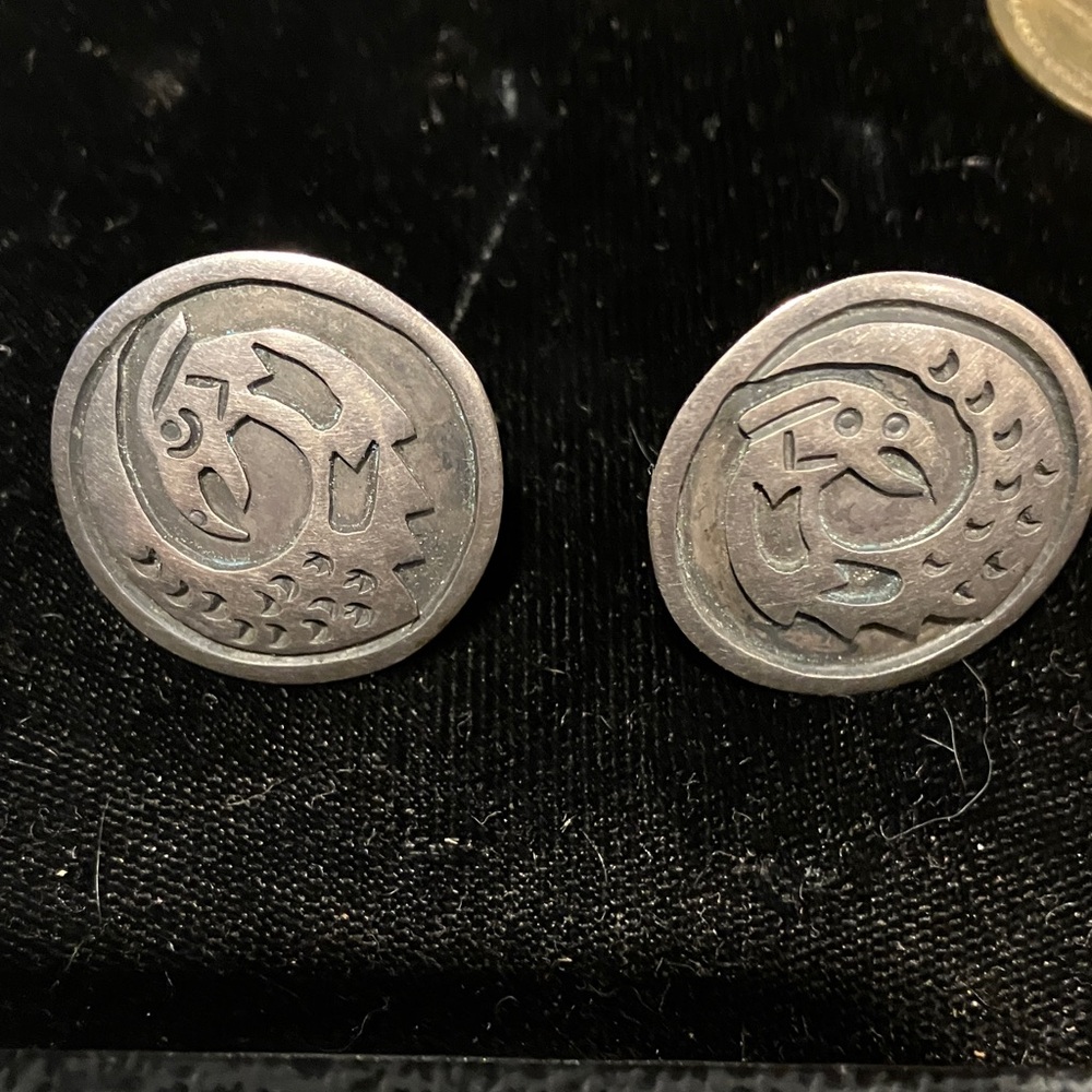 Artistic sterling Silver Earings 1 inch in diameter